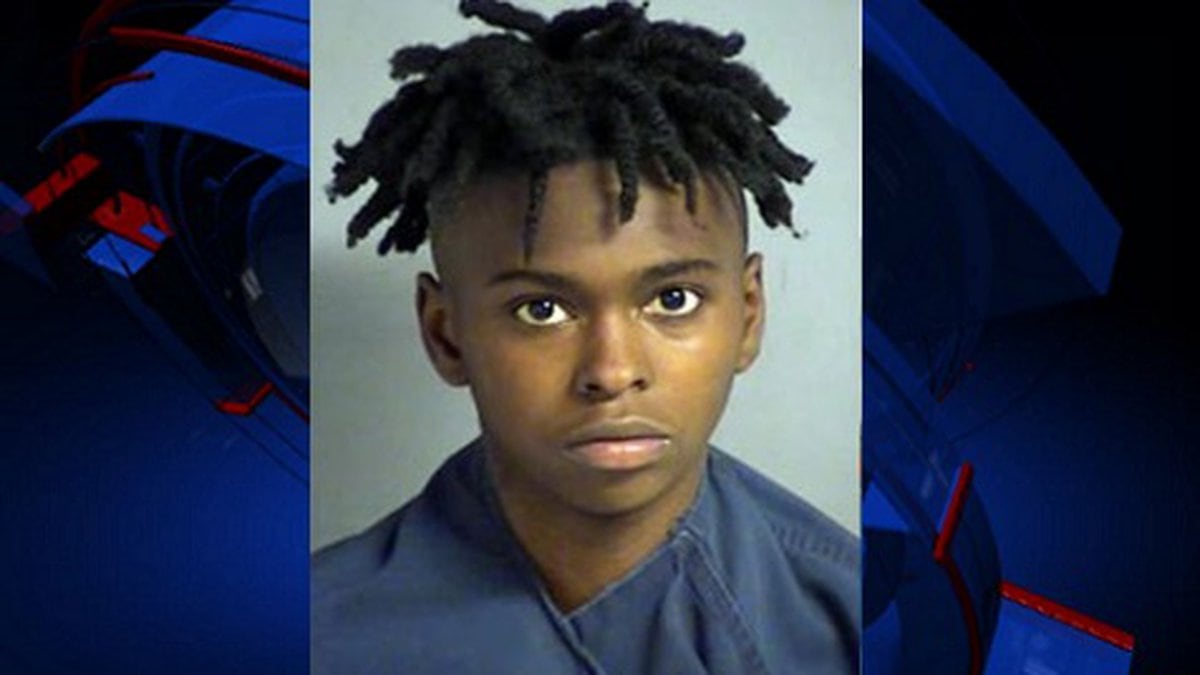 Valdosta woman arrested for armed robbery