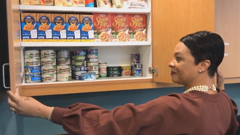 Pineview Elementary is opening a new food pantry for students and their parents.