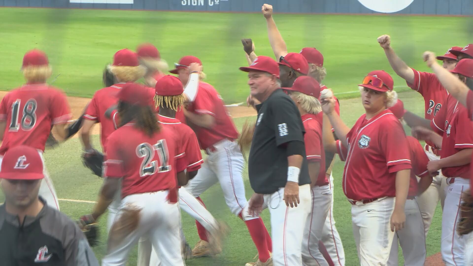 Lanier County pulls out a close victory to force game three of state championship series - Vimarsana News