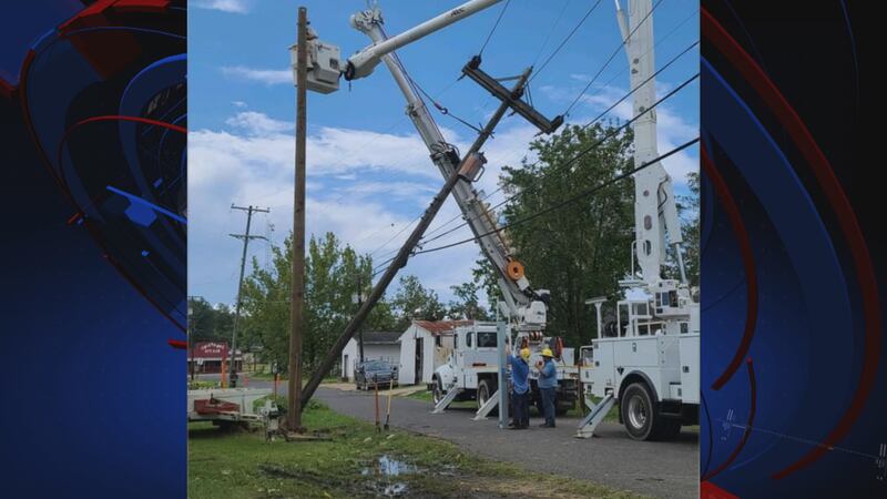 A team of Georgia linemen from Thomasville, Calhoun and Griffin have been staged in Louisiana...